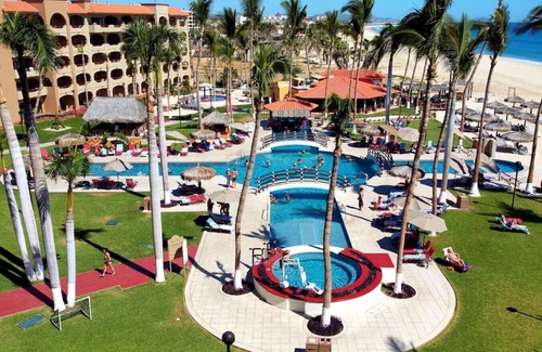 San Jose del Cabo Condominio | ** 5 estrellas - Condominio Coral Baja frente al mar con impresionantes vistas desde un gran balcón **