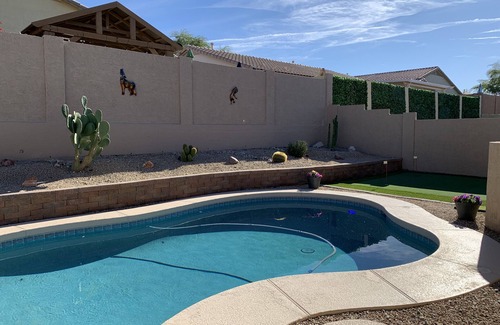 Estrella Mountain Ranch Casa | Gran golf, senderismo, caminatas y relajación en Phoenix. Muy bien cuidado para el hogar.