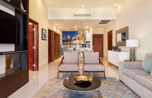 Santa Rosa Apartamento | 5 Star Resort w/ Luxurious, Gorgeous Suites. Diff size rooms & all inclusive opt
