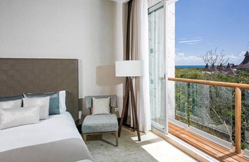 Ejidal Complejo | 5 star resort. Private Beaches and pools with private pool for property.