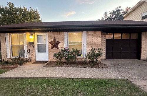 Wichita Falls Casa | "5 Star" Room at Lavell-Dog-Friendly!