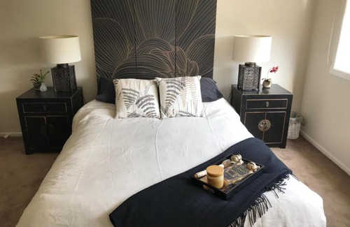 Glen Waverley Casa | 5 Star Room with own Bathroom - Singles, Couples, Families or Executives