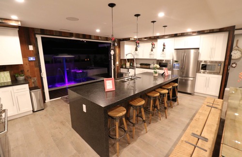 Southwest Anaheim Casa | 5 estrellas Ultra Luxury Resort Home W / Water Resort Back Yard (al lado de Disneyland)
