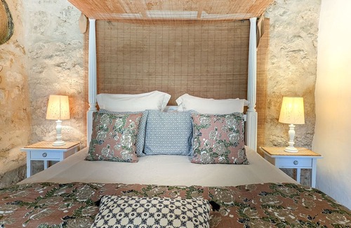 Saint-Jean-de-Blaignac Casa | 5-star villa, private heated indoor pool, spa, sauna, outdoor pool