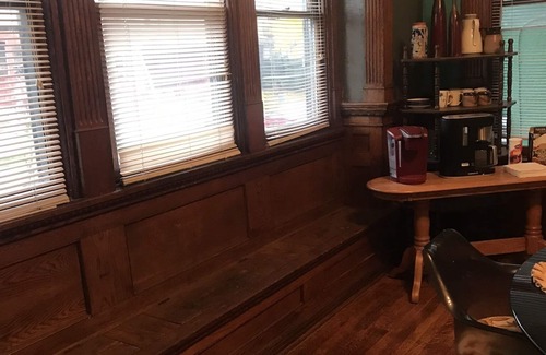 Erie Casa | 5 Star Victorian Mansion Downtown Erie