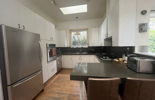 Tamalpais-Homestead Valley Casa | 5 star views from every room, close to everything, family friendly