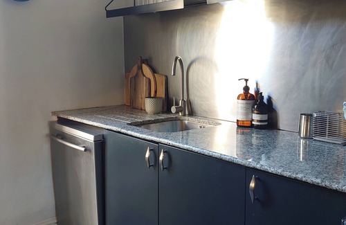 Kennington Casa | 5 Star Whole House - Victorian terrace Central London
