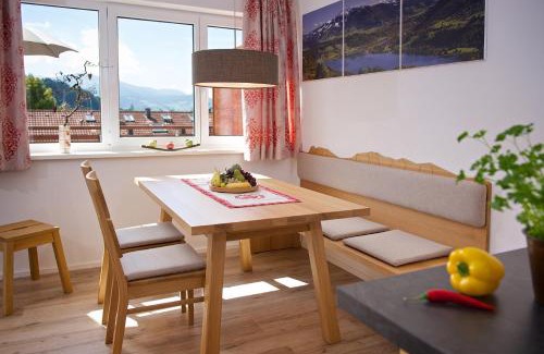 Kalzhofen Apartamento | 5 Sterne Ferienwohnung Hochgratblick mit Schwimmbad und Sauna