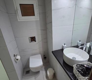 Lavrio Apartamento | 5 Sterne HERA City Apartment mit Meerblick