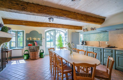 St.-Remy-de-Provence Casa | 5 a 9BR / 7BA House w Pool, AC, 8 Acres - Saint Remy Area (Tenis en 2020) !!!!