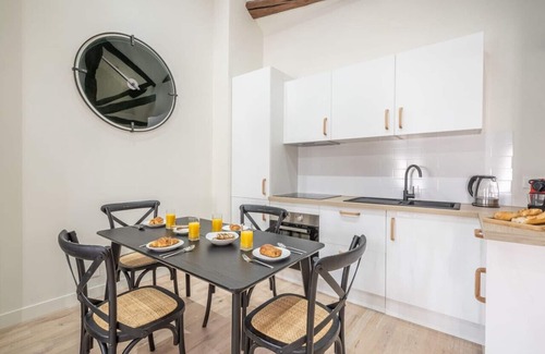Faubourg-du-Roule Apartamento | 5.two Bedrooms#champs Elysées#arc de Triomphe#ac