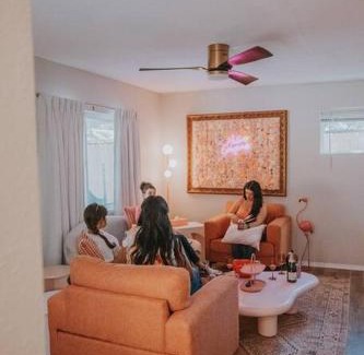 Westside Casa | 50 Shades of Pink-Hot Tub!