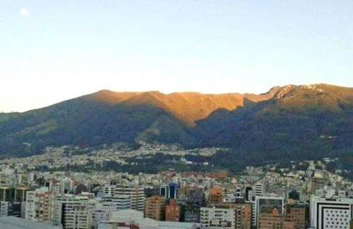 Financial District Apartamento | 500 Excelente Vista ciudad Quito,parque, piscina,balcón,sauna,tranquilo encantador seguridad 24-7