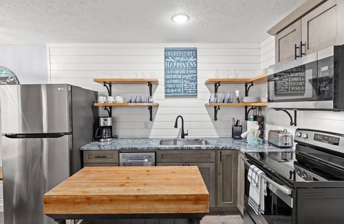 Bahama Beach Casa | 500 Feet to the beach, charming costal decor!