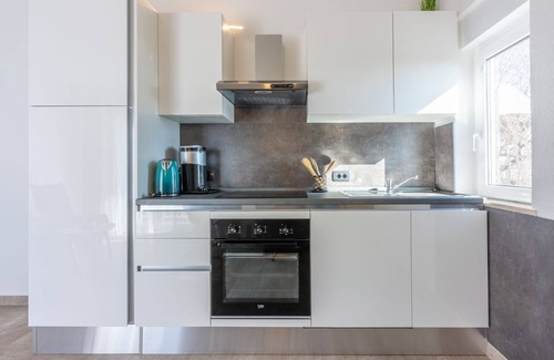 Dramalj Apartamento | A 500 metros de la playa con barbacoa, aire acondicionado