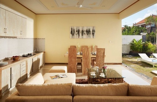 Petitenget Villa | 500m a Potato Head, 3BR Villa 3 Seminyak