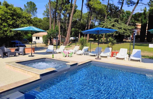 Bollene Villa | Villa provenzal de 500m² en Vaucluse, con piscina en 16500m² (35 pers.)