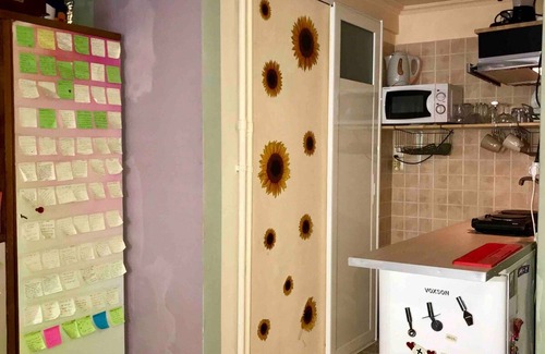 Agios Panteleimonas Casa | 500Mbps WiFi/Studio 1min from Attiki metro station