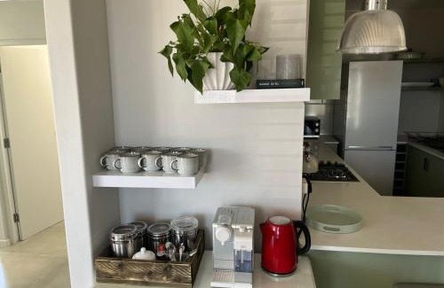 Strand Apartamento | 502 Hibernian Towers