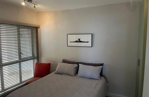 Strand Apartamento | 502 Hibernian Towers