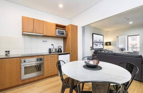 Perth Central Business District Apartamento | 504 - El apartamento central grande en el quinto piso en el distrito financiero de Perth tiene todo