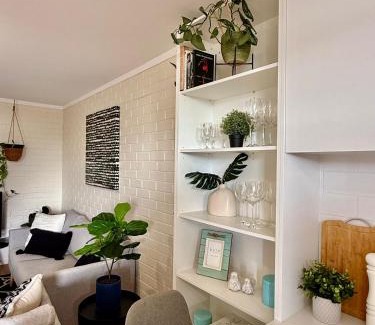 Maylands Apartamento | 508 Light And Delightful 1br Balcony-parkng-pool