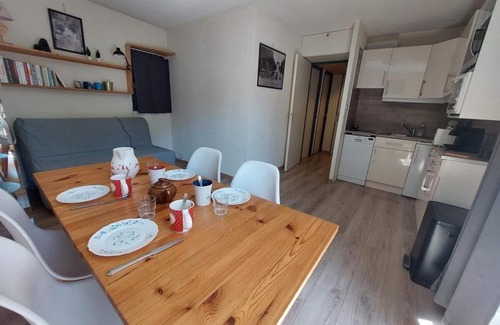 Mont-de-Lans Apartamento | 200m de los comercios, 3.o piso, balcón, tv, local para esquís, 29m², Les 2 Alpes