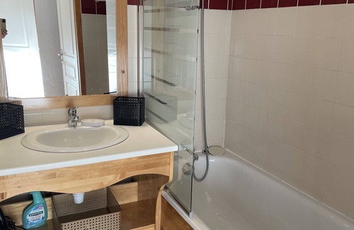Vaulnaveys-le-Haut Apartamento | 50m from the slopes apartment for 4/6 people with south-facing balcony