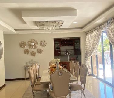 Trawal Casa | 51 on Regency