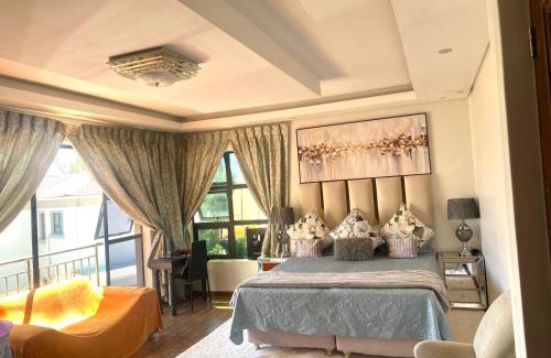 Trawal Casa | 51 on Regency