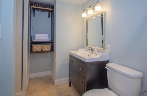 Saint Helena Island Casa | 511 Sunsuite - Charming Studio, Sleeps 4! Resort Access Included!