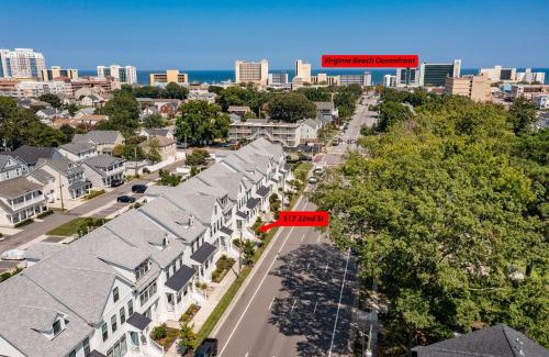 Northeast Virginia Beach Casa | 517 The Southend Pier House