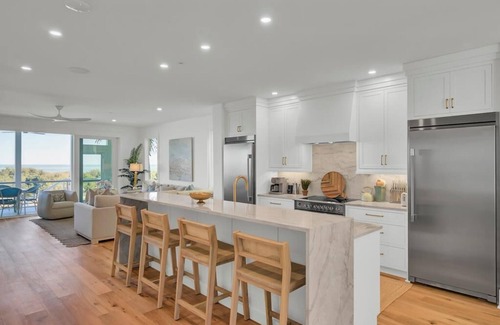 Charleston County Casa | 52 Ocean Point-New Oceanfront Home-New Listing-5 Bedrooms-Five Baths-Absolutely Stunning Views in...