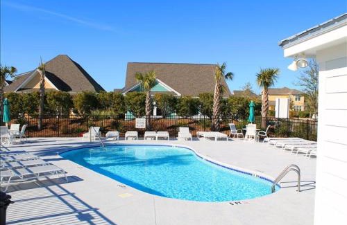 North Myrtle Beach Casa | 5305 The Retreat Cabin