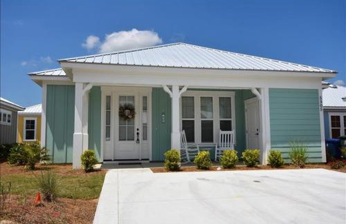 North Myrtle Beach Casa | 5305 The Retreat Cabin