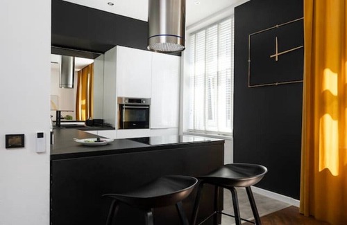 Srodmiescie Apartamento | 53m2 Prestige Suite - Top Location, Parking, AC