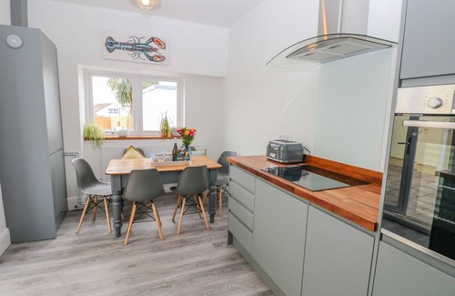 Burry Port Cabaña | 54 Pencoed Road