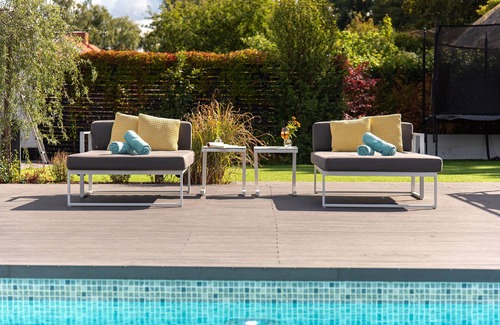Tyreso Casa | Casa de diseño de lujo de 540 m2 junto al lago con piscinas