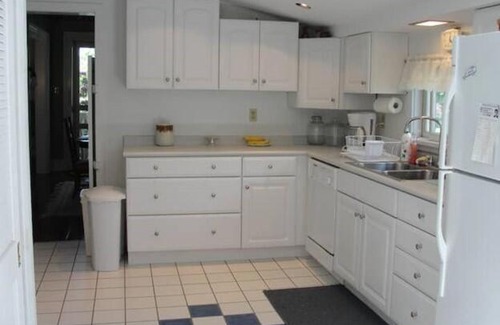 Dewittville Casa | 5449 Emerald home