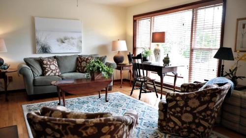 Cape May Casa | 547 Sunset Blvd