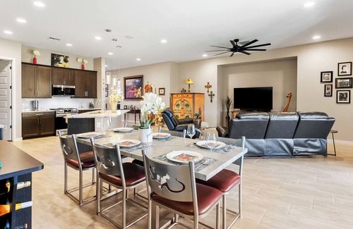 Surprise Casa | 55+ community, pet friendly with fully fenced yard, a snowbirds dream.