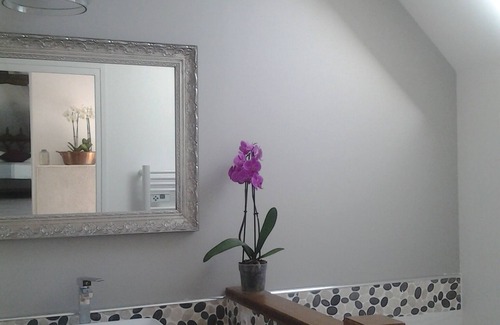 Bourre Casa | Romantic Rock Manor