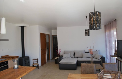 Casaglione Villa | Villa independiente de 55 m2 en terreno de 500 m de encinares y olivos.