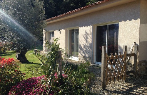 Casaglione Villa | Villa independiente de 55 m2 en terreno de 500 m de encinares y olivos.