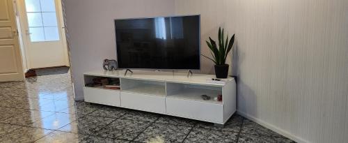 Seinajoki Casa | 55 neliöinen Tilava RivitaloKaksio, 1-4hlö, Täydellinen keittiö, Uudet kodinkoneet, laadukas sauna, tv, netflix, wifi, kuivaava pyykinpesukone, itsekirjautuminen 24h, avainsäilöboxi koodilla