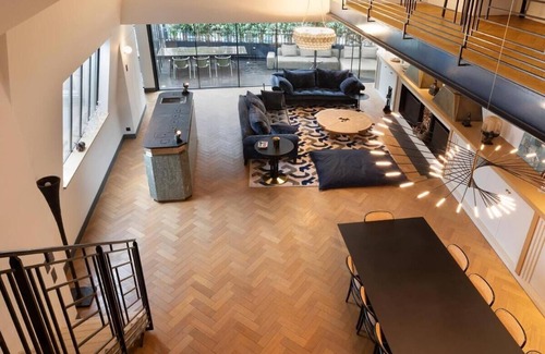 Bercy Apartamento | 550SQM RESIDENCE-THE PERFECT PARIS GETAWAY WITH PVT TERRACE, HOME CINEMA &HAMMAM