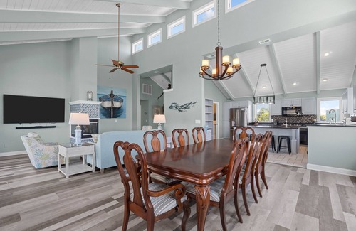 Colington Harbour Casa | 5527 Blue Skies and Tailwinds * Canalfront