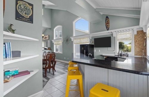 Colington Harbour Casa | 5527 Blue Skies and Tailwinds * Canalfront