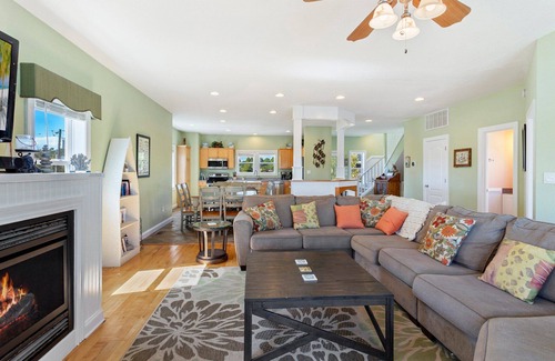 Colington Harbour Casa | 5534 Life of Reilly * Canalfront * Dock