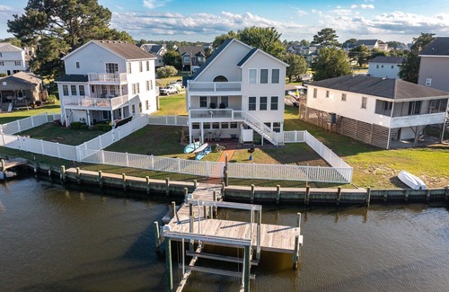 Colington Harbour Casa | 5536 Compass Cay * Canalfront